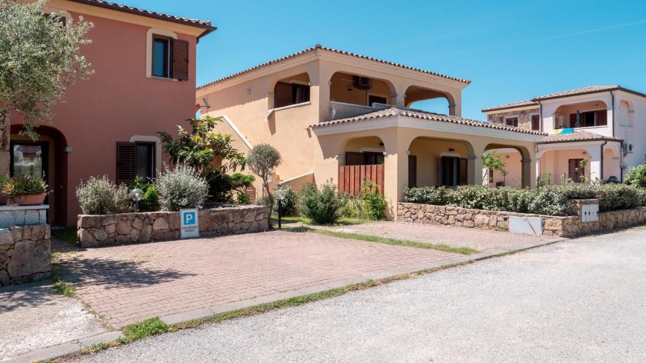 Casa Vacanza La Suaredda 圣特奥多罗 外观 照片
