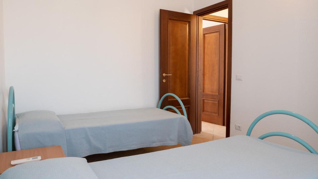 Casa Vacanza La Suaredda 圣特奥多罗 外观 照片